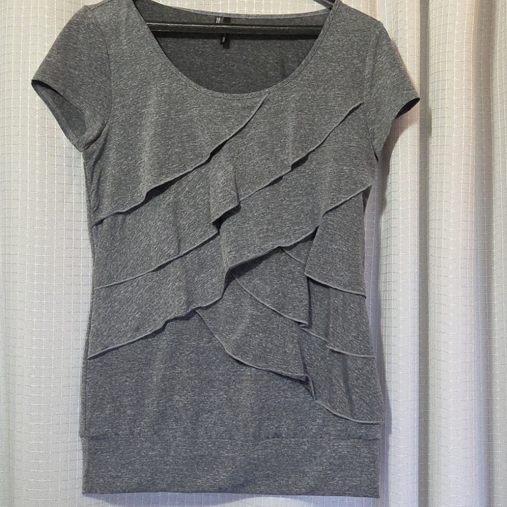 Maurices Gray Ruched Short Sleeve Top Size Medium